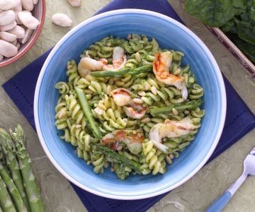 Pâtes au vert avec crevettes