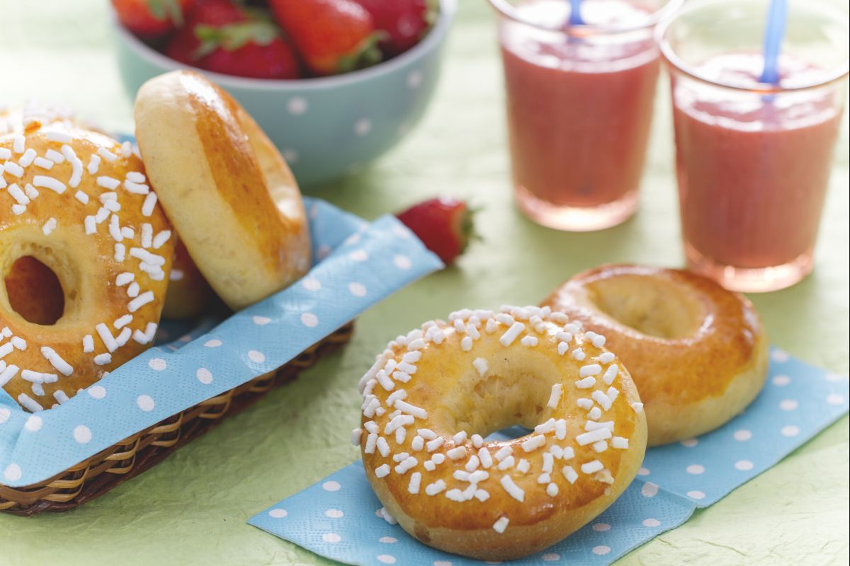 Beignets au four avec milkshake