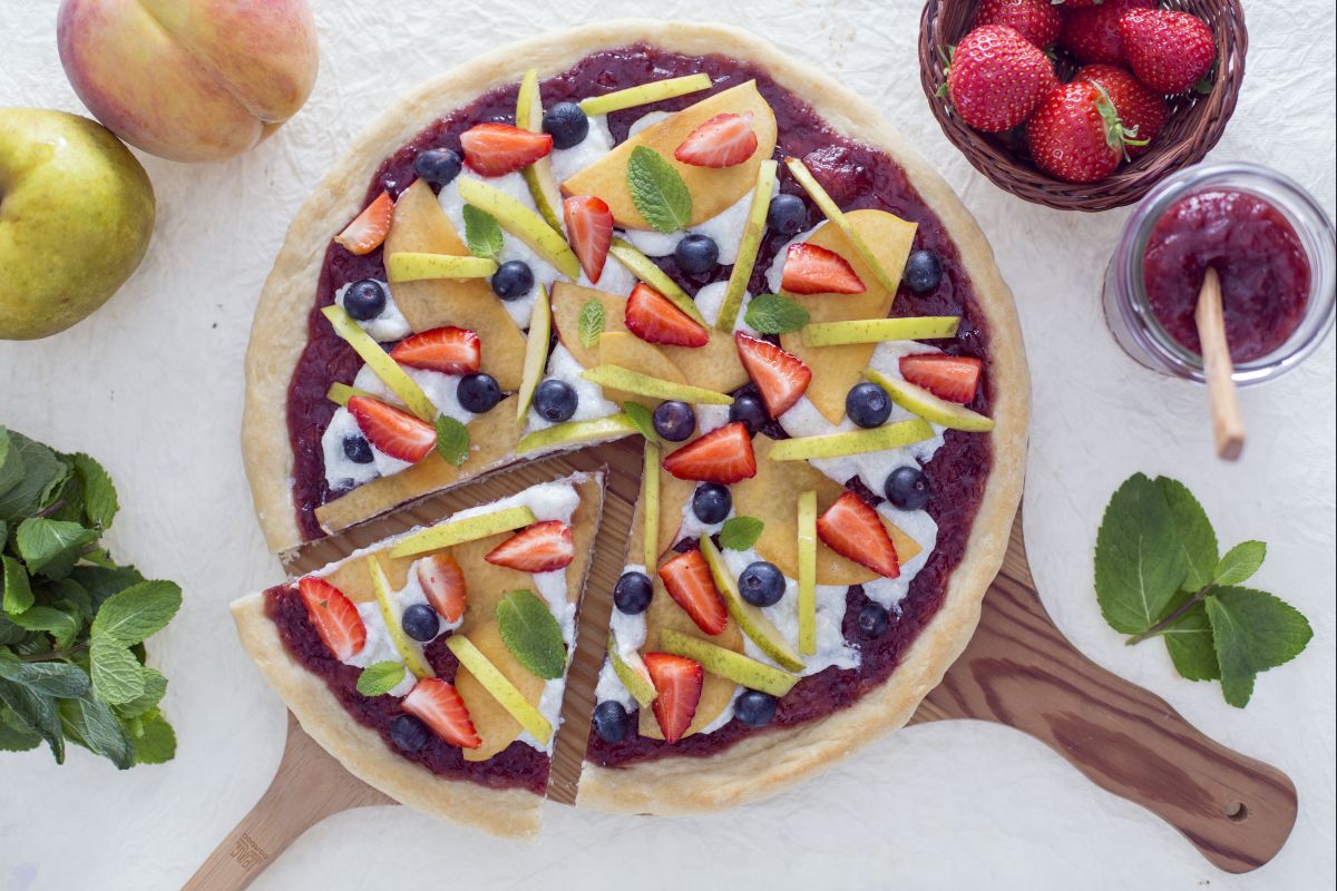 Pizza sucrée à la confiture de fraises