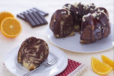Gâteau marbré au cacao et pépites de chocolat