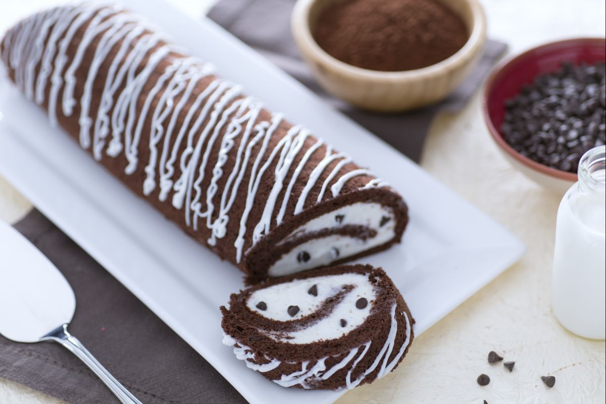 Rouleau au cacao avec crème au lait