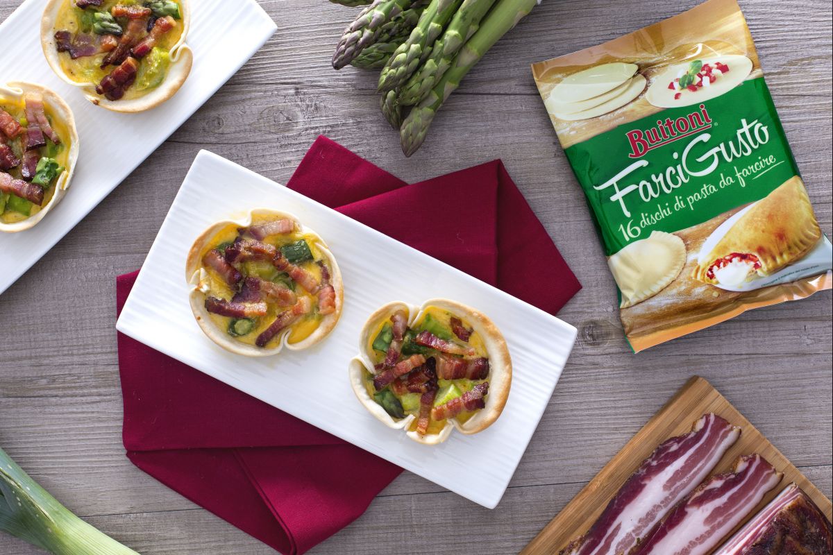 Miniquiches au lardons, poireaux et asperges