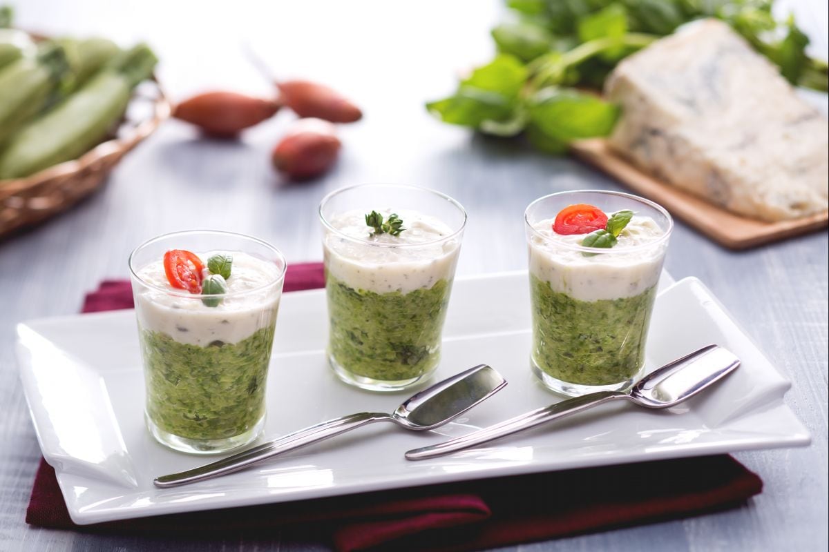 Caviar de courgettes avec crème de gorgonzola