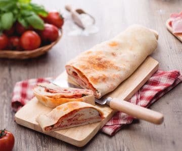 Roulé de pizza farci