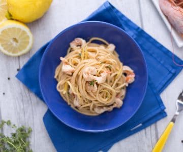 Spaghetti striés au citron et crevettes