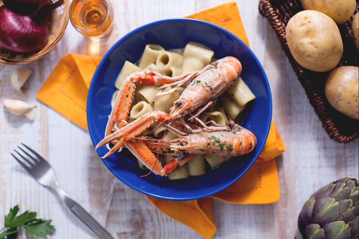 Mezze maniche à la crème d'artichauts et langoustines