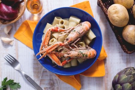 Mezze maniche à la crème d'artichauts et langoustines