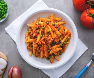 Garganelli au ragoût de seiches et petits pois