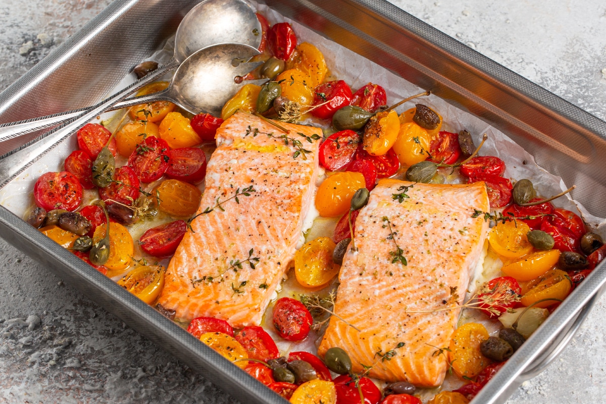 Filets de saumon à la méditerranéenne