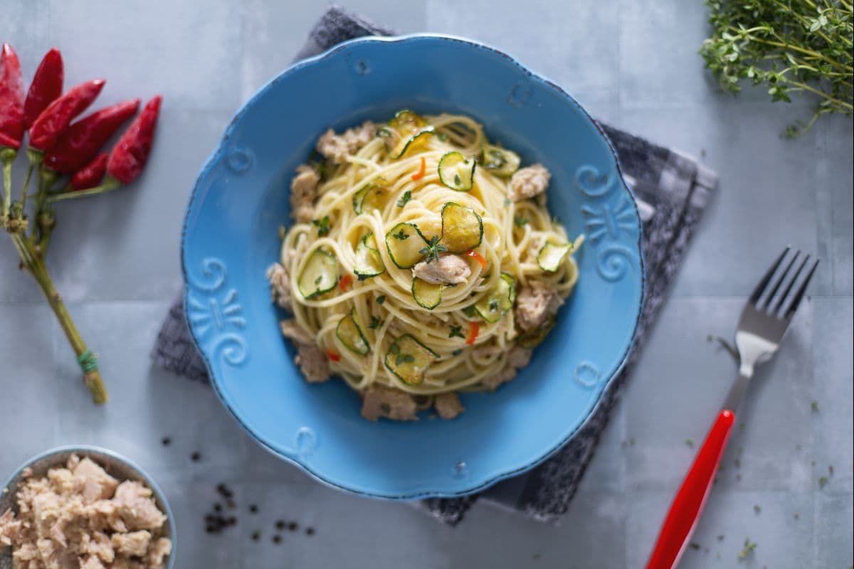 Spaghetti au thon et courgettes