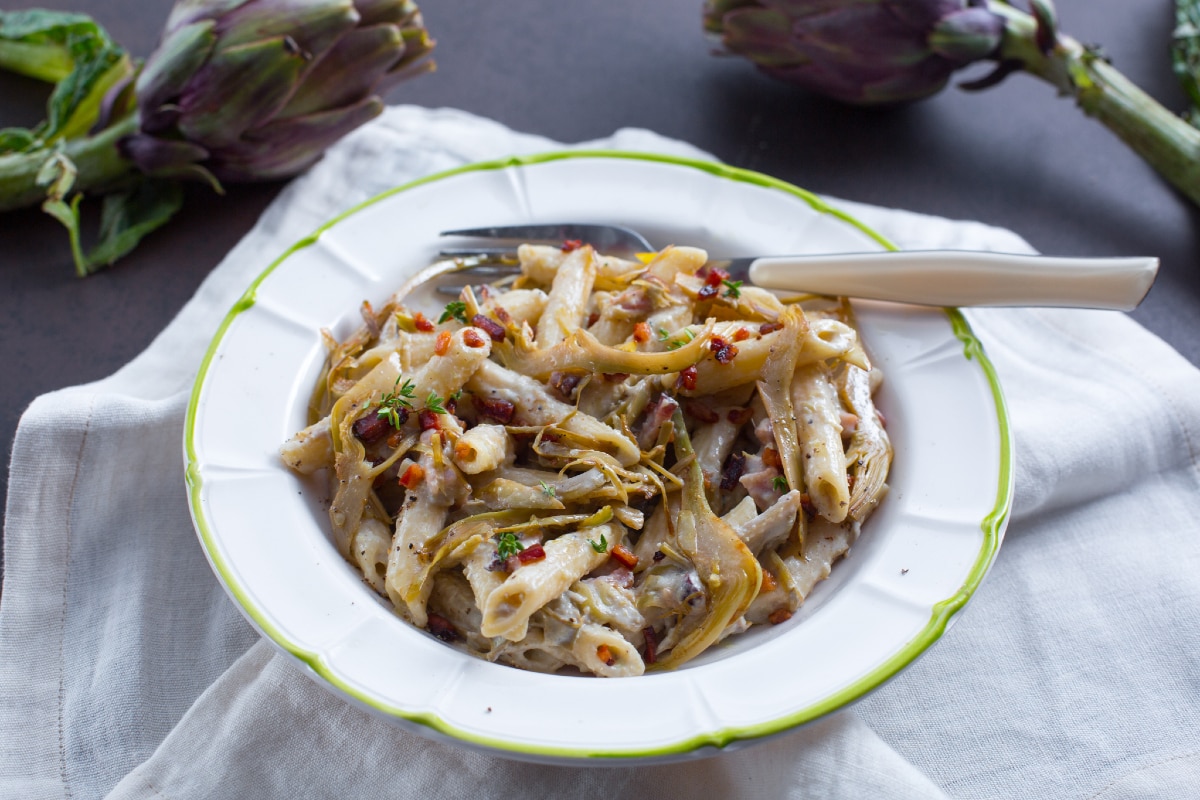 Penne aux artichauts et pancetta