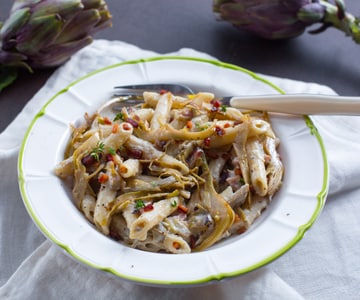 Penne aux artichauts et pancetta