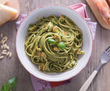 Pâtes au pesto et crevettes