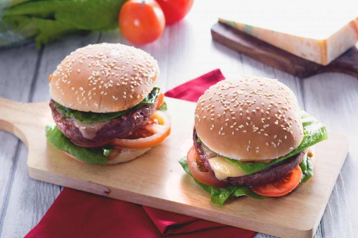 Burger de bœuf avec mayonnaise de soja