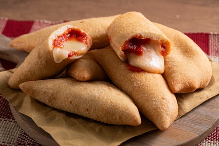 Panzerotti (calzones) frits
