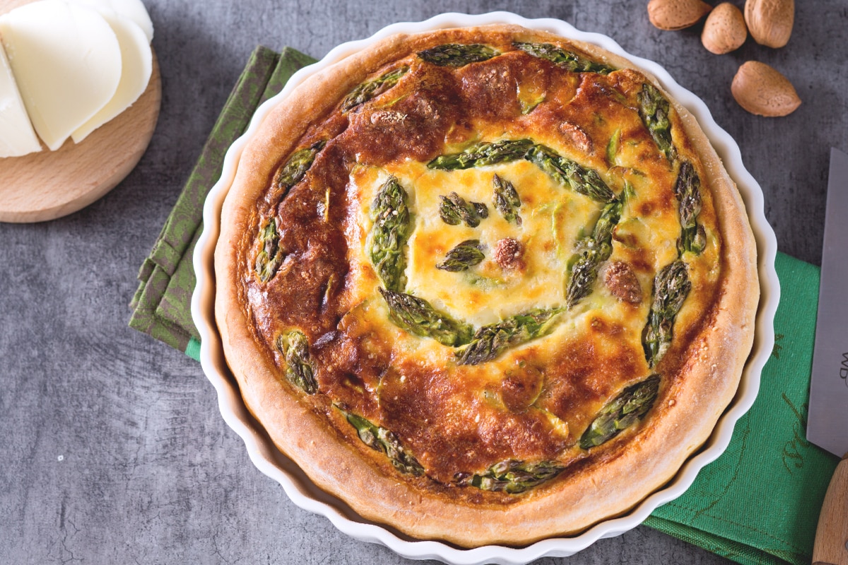 Tarte salée aux asperges