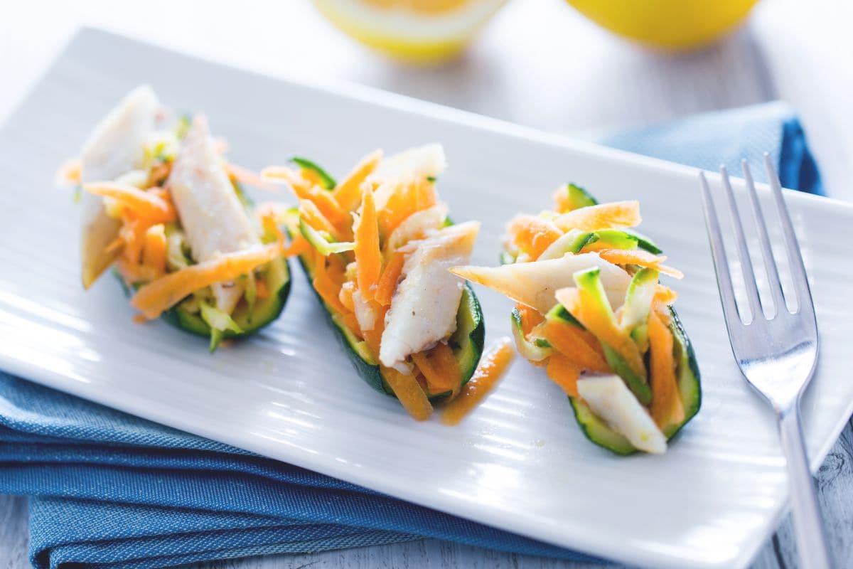 Courgettes farcies avec bar sauvage fumé