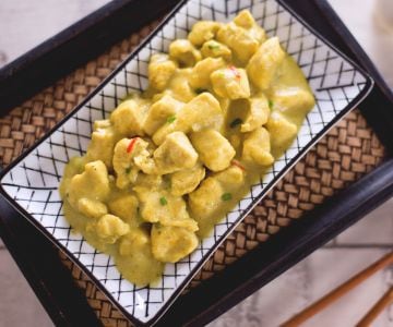 Poulet au lait de coco et curry