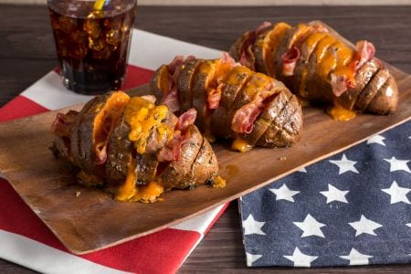 Pommes de terre américaines avec cheddar et bacon