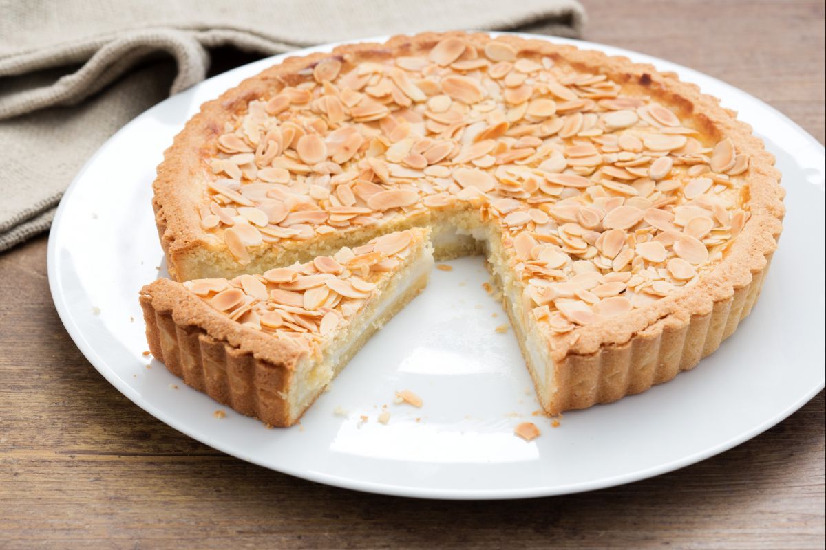 Tarte au lait et aux amandes