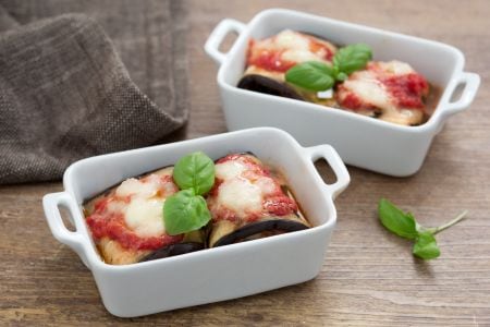 Rouleaux d'aubergines à la méditerranéenne