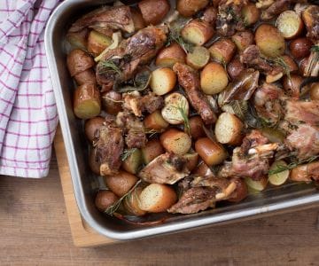 Agneau rôti avec pommes de terre