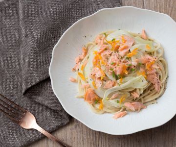 Pâtes au saumon avec crème de poireaux