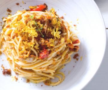 Pâtes aux fleurs de courgettes et poutargue