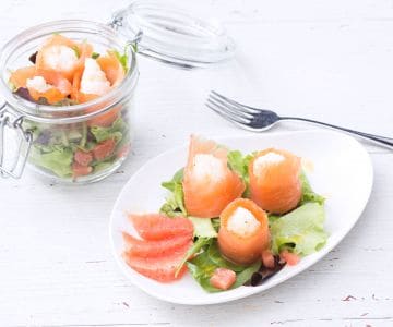 Bouchées de saumon avec salade au pamplemousse