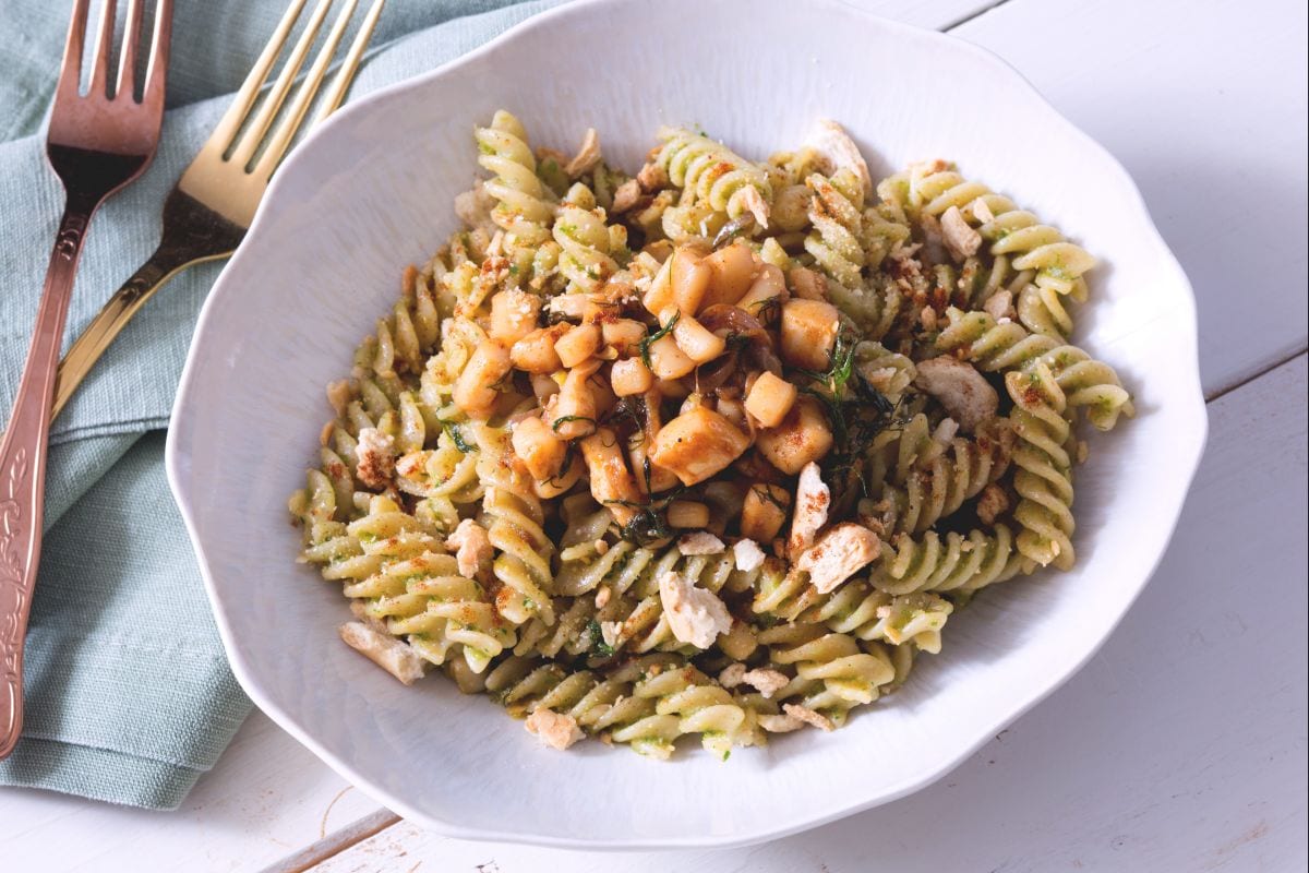 Pâtes au pesto de laitue et calamars