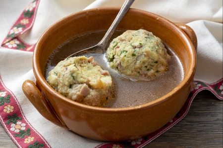 Canederli à la tyrolienne (Knödel)