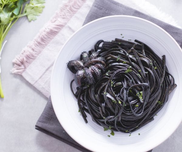 Linguine à l'encre de seiche