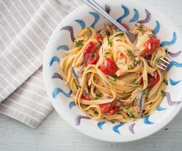 Pâtes aux tomates cerises et anchois