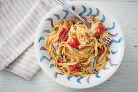 Pâtes aux tomates cerises et anchois