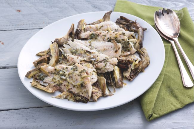 Mérou au four avec artichauts - Recettes italiennes par GialloZafferano