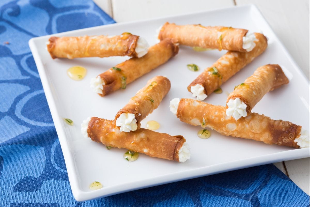 Cigares au chèvre et miel au romarin