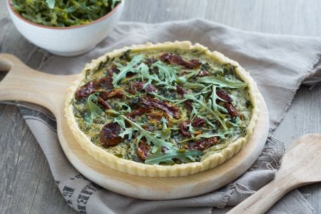Tarte salée à la roquette