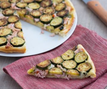 Tarte renversée aux courgettes et au thon