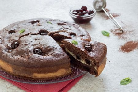 Gâteau au cacao, ricotta et griottes