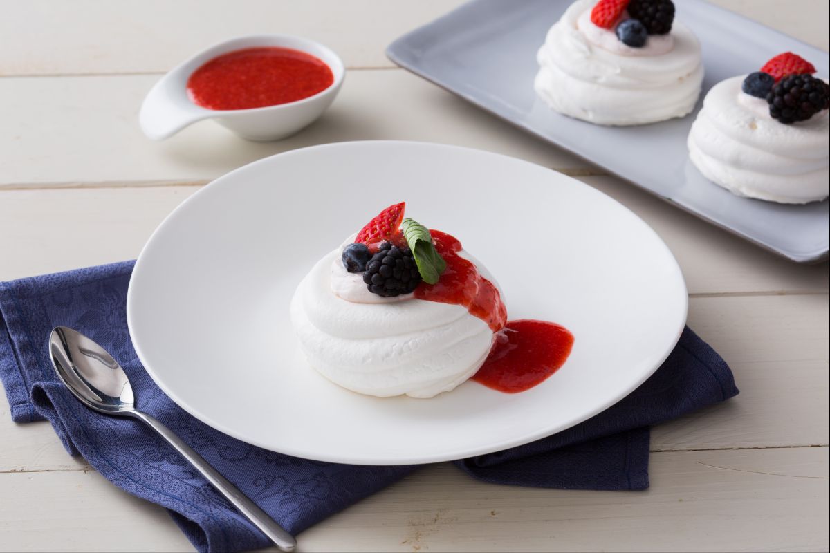 Mini pavlovas aux fruits rouges